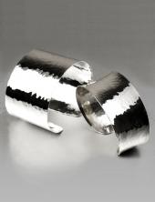 bg4B83_2B72 (Hammered Polished Sterling Silver Bangle)