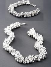 bg5N28_B52 (Chunky Silver Bauble Necklace and Bracelet Set)