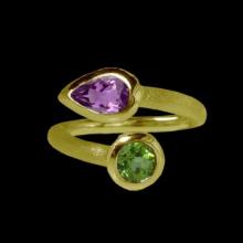 vzA316R (18K Gold Vermeil Ring with Amethyst and Peridot Set Stones.)