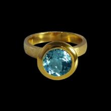 vzA173r (Gold Round Ring with Semi Precious Topaz Stone)