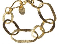 mbB86GP (Gold-Plated Hoops Bracelet)